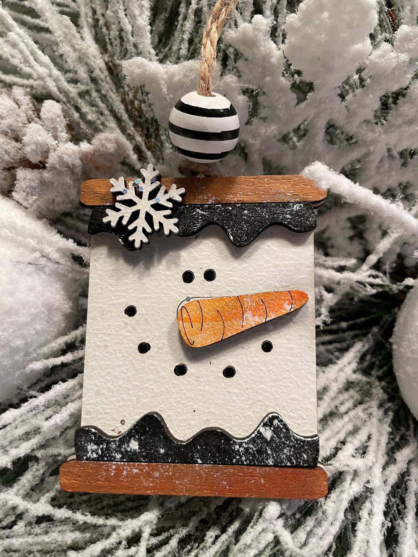 Mini Smore Snowman with Mama Smore Snowman